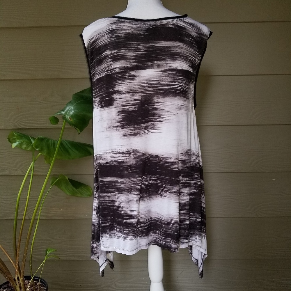 Simply Vera long sides tank top XL - Picture 3 of 7